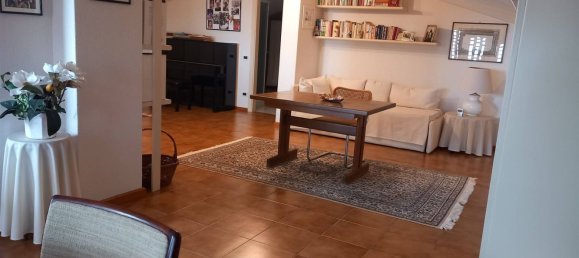 10 rooms Apartment in Livorno, Italy No. 147704 44