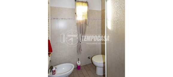 2 rooms Apartment in Rho, Italy No. 13762 11