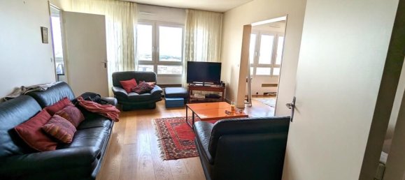 3 bedrooms Apartment in Paris, France No. 178145 10