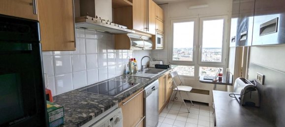 3 bedrooms Apartment in Paris, France No. 178145 18