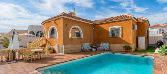 4 غرف نوم فيلا في Ciudad Quesada, Spain رقم 176054 3