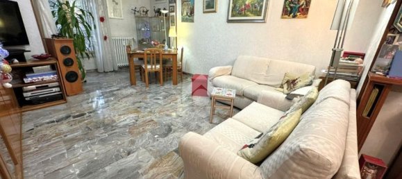 Apartamento de 4 habitaciónes en Rome, Italy No. 145220 2