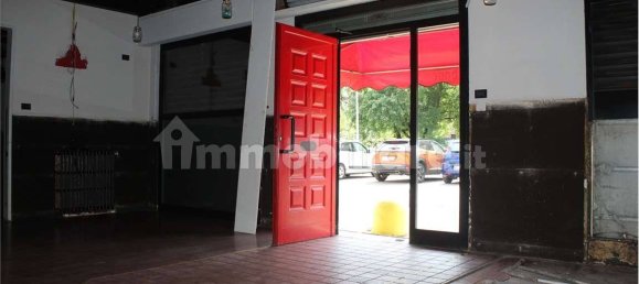 Коммерческая недвижимость с 2 комнатами в Чезано Мадерно, Италия № 313130 11