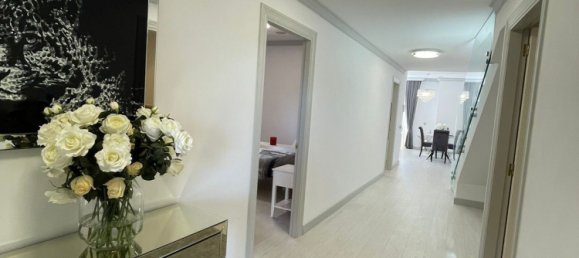 Penthouse T3 em Estepona, Spain N.º 142701 4