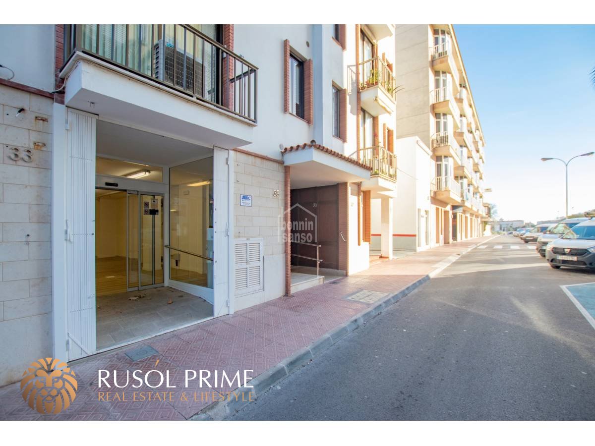 340m² Commercial property in Mahon, Spain No. 1975