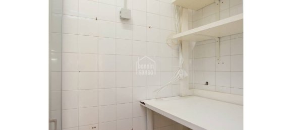 340m² Commercial property in Mahon, Spain No. 1975 3