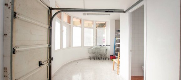 340m² Commercial property in Mahon, Spain No. 1975 7