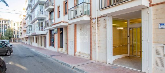 340m² Commercial property in Mahon, Spain No. 1975 18