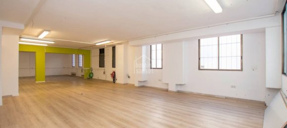 340m² Commercial property in Mahon, Spain No. 1975 9