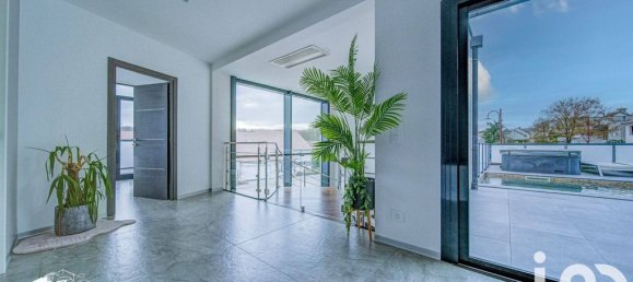 Вилла с 5 спальнями в Fey, Франция № 52058 2