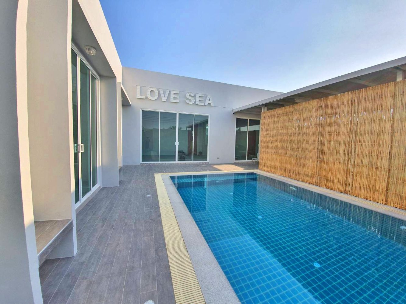 Вилла с 3 спальнями в Ча-ам, Таиланд № 70280