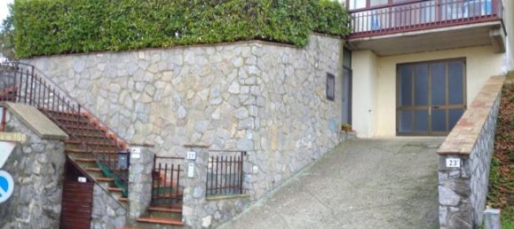 Вилла с 5 комнатами в Семпрониано, Италия № 252772 2