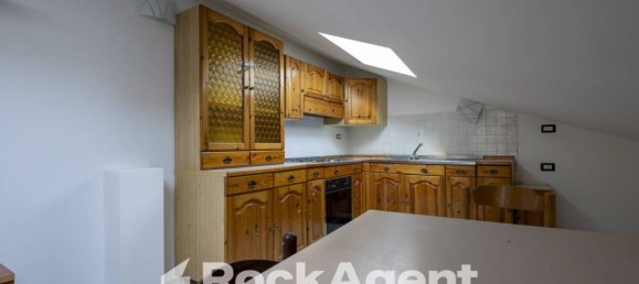 Квартира с 2 спальнями в Катандзаро, Италия № 296153 11