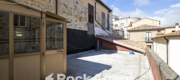 Квартира с 2 спальнями в Катандзаро, Италия № 296153 16