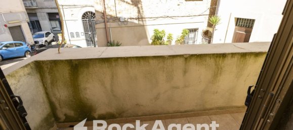 Квартира с 2 спальнями в Катандзаро, Италия № 296153 22