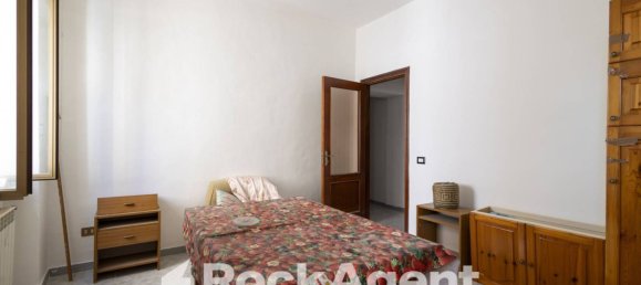 Квартира с 2 спальнями в Катандзаро, Италия № 296153 4