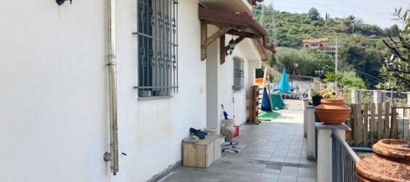 5 rooms Villa in Soldano, Italy No. 220057 8