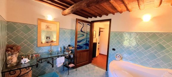 5 rooms House in Capraia e Limite, Italy No. 38055 26