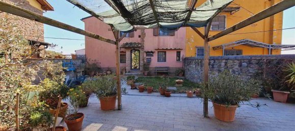 5 rooms House in Capraia e Limite, Italy No. 38055 13