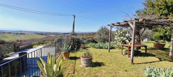 5 rooms House in Capraia e Limite, Italy No. 38055 4