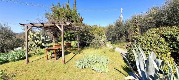 5 rooms House in Capraia e Limite, Italy No. 38055 3
