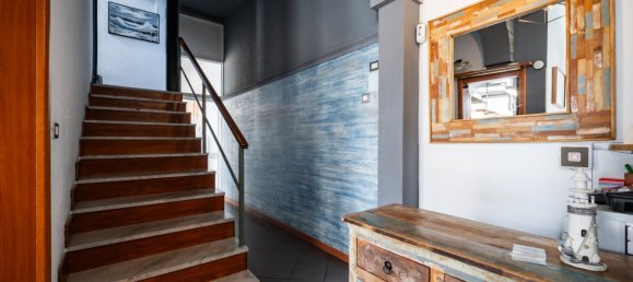 9 bedrooms Commercial property in Abbadia Lariana, Italy No. 305893 11