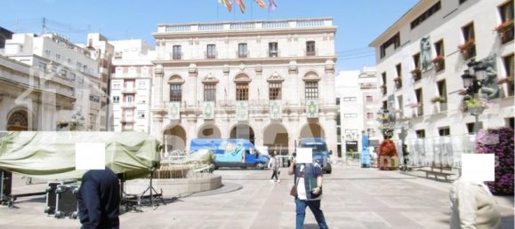 Propriété commerciale à Castellon de la Plana, Spain 233m² No. 30496 75