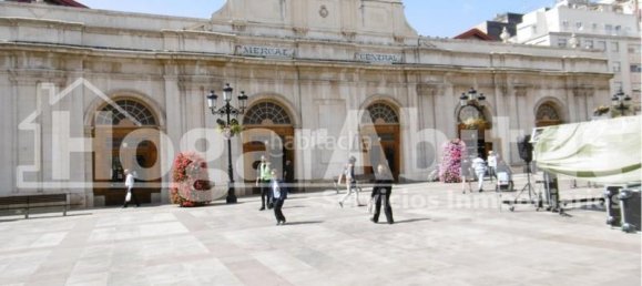 Propriété commerciale à Castellon de la Plana, Spain 233m² No. 30496 77