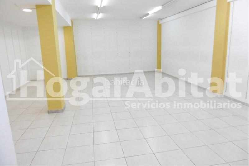 Propriété commerciale à Castellon de la Plana, Spain 233m² No. 30496
