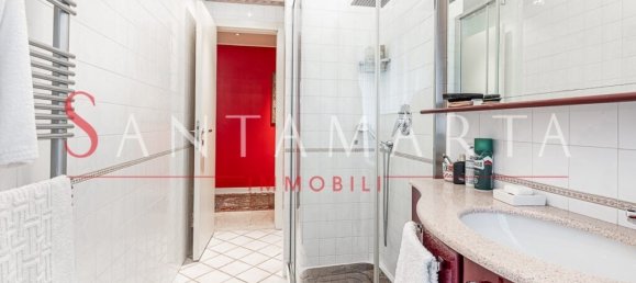 2 bedrooms Apartment in Milan, Italy No. 243661 19