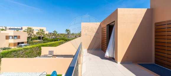 3 bedrooms Villa in Guia, Portugal No. 25657 25