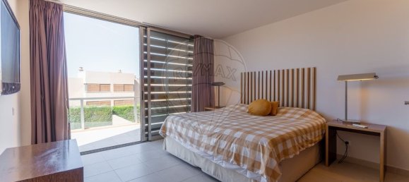 3 bedrooms Villa in Guia, Portugal No. 25657 2