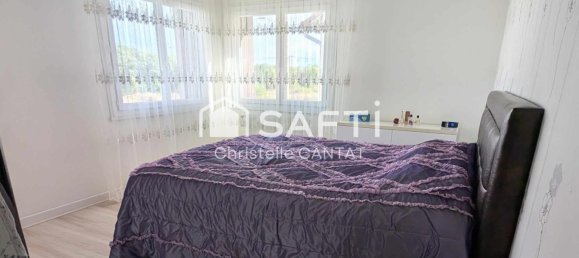 6 bedrooms House in Montlucon, France No. 208864 7