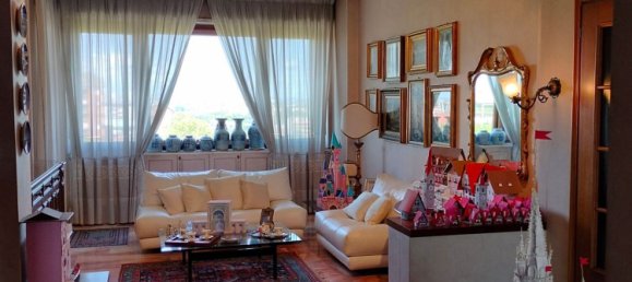 5 bedrooms Apartment in Turin, Italy No. 381550 11