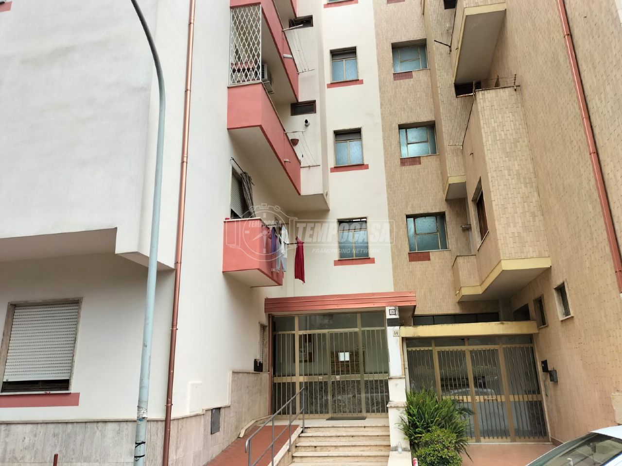 Квартира с 2 спальнями в Вибо Валентия, Италия № 152366