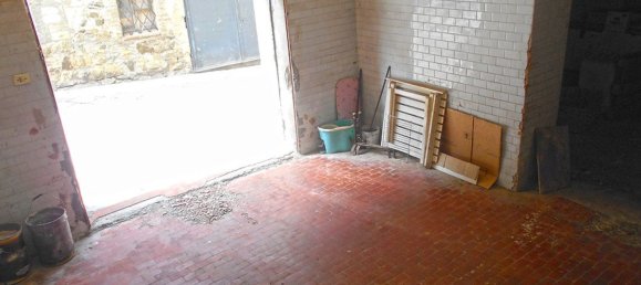 5 rooms Apartment in Murlo, Italy No. 126370 15