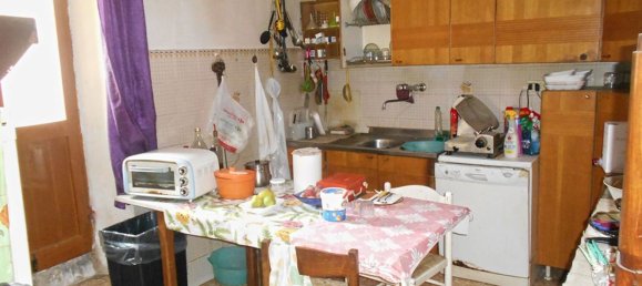 5 rooms Apartment in Murlo, Italy No. 126370 9