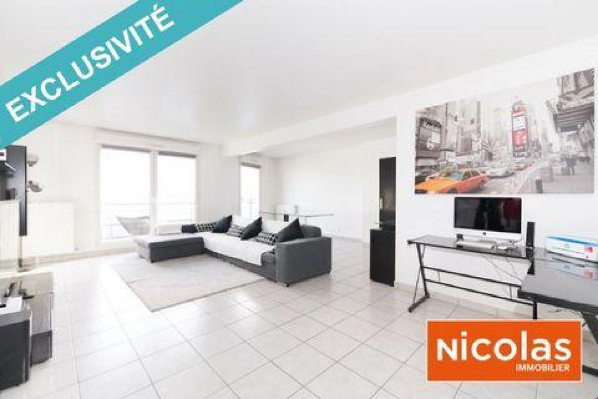 Apartamento com 3 quartos em condomínio em Massy, France N.º 25736