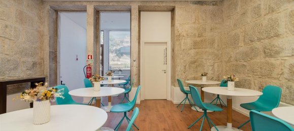 527m² Building in Porto, Portugal No. 144380 5