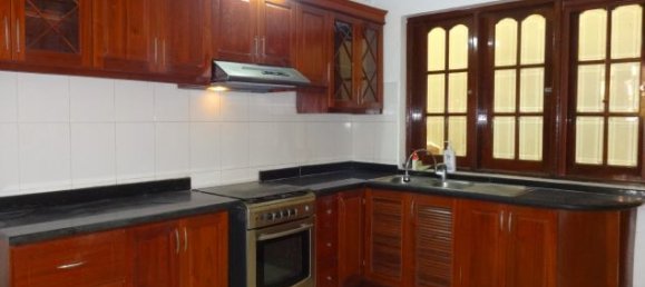 3 bedrooms House in Tay Ho, Vietnam No. 1637 3