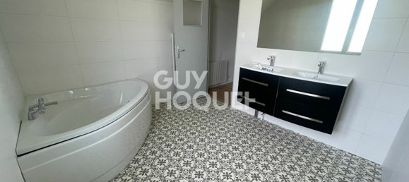 4 bedrooms House in Peronne, France No. 233428 10