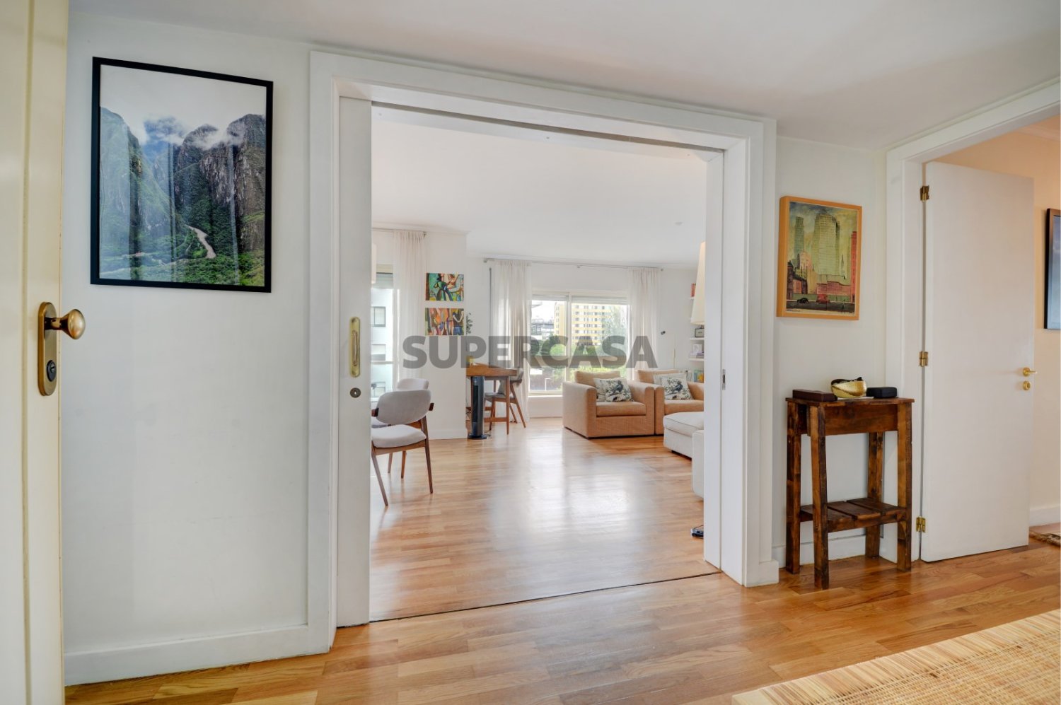 3 bedrooms Apartment in Porto, Portugal No. 192595