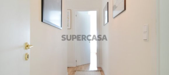 Apartamento de 3 dormitorios en Porto, Portugal No. 192595 8