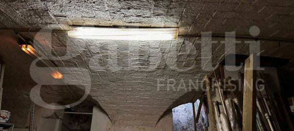 50m² Commercial property in Rome, Italy No. 222231 10