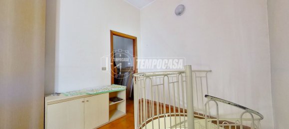 2-salle Appartement à Seveso, Italy No. 305121 9