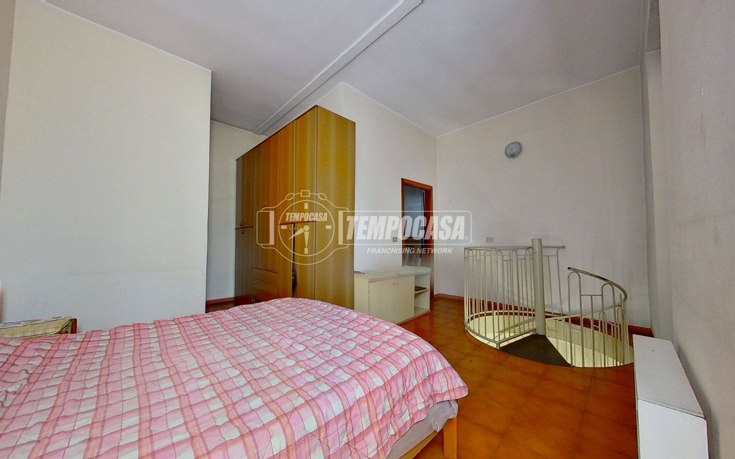 2-salle Appartement à Seveso, Italy No. 305121