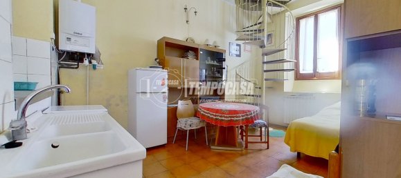 2-salle Appartement à Seveso, Italy No. 305121 16