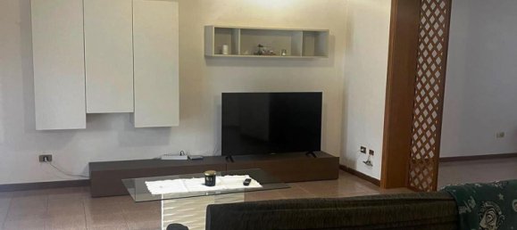 8 rooms House in Verona, Italy No. 59964 11