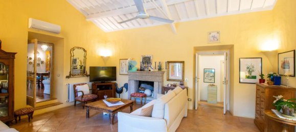 4 bedrooms House in Olbia, Italy No. 66641 4