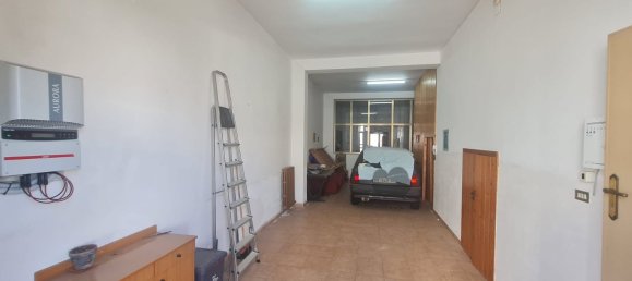 Casa de 4 dormitorios en Collepasso, Italy No. 334499 2